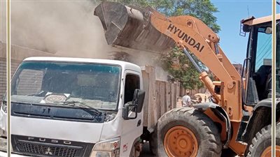 حملات مكثفة للنظافة وإزالة التعديات وتحسين الخدمات بجميع مراكز ومدن بني سويف 