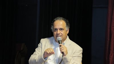 المايسترو ناير ناجي يكشف كواليس الرؤية الفنية لافتتاح المتحف المصري الكبير 