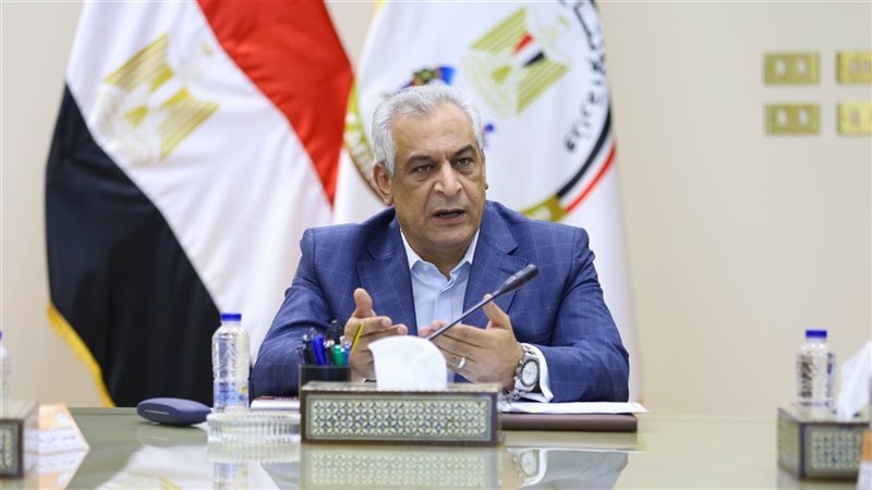 وزير الإنتاج الحربي