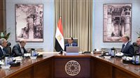 مدبولي يتابع مشروع أول وقود طيران أخضر في مصر.. وتأكيد على توفير احتياجات المطارات من الوقود 