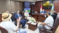 محافظ الغربية يبحث حلول مشكلات وطلبات مواطنين 