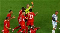 الصحافة السويسرية تتحسر على وداع كأس العالم 2026.. والغضب يتصاعد بسبب طرد إمبولو 