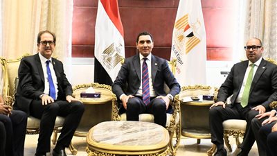 نبيل يبحث مع رئيسي الأنوكا واللجنة الأولمبية المصرية زيادة عدد الألعاب بدورة الألعاب الأفريقية