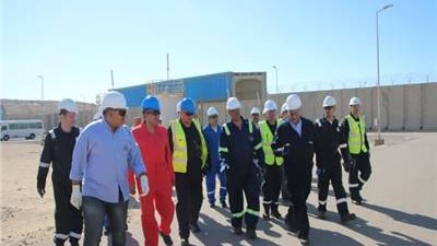 رئيس هيئة البترول يتفقد مستودعات الوقود الاستراتيجية بالصحراء الشرقية