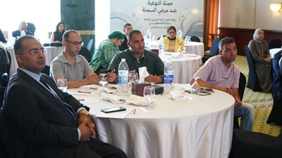 خبراء يحذرون من المعلومات المغلوطة وحقن التخسيس مجهولة المصدر