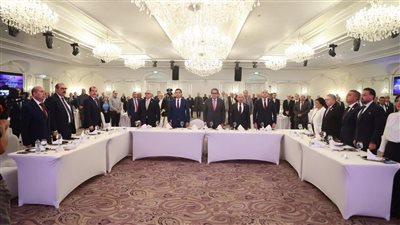 وزير الصحة يناقش تطوير المنظومة وبناء الإنسان المصري في حوار مفتوح مع حزب حماة وطن