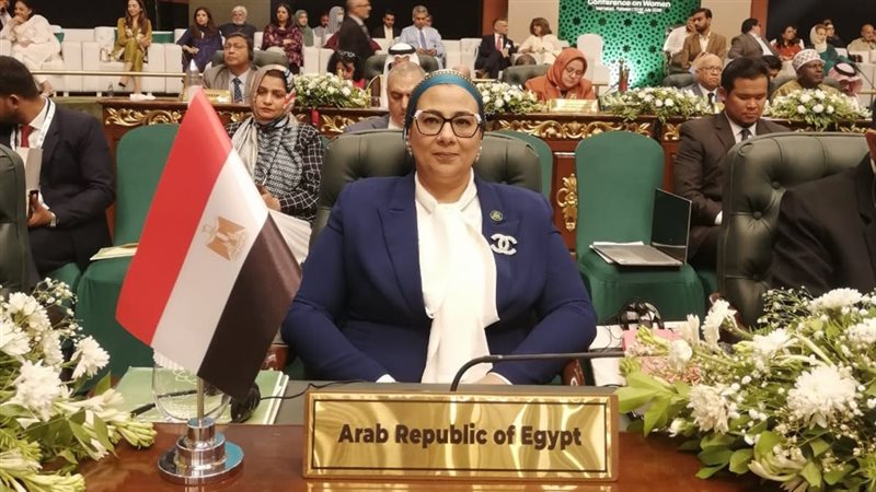 المستشارة أمل عمار