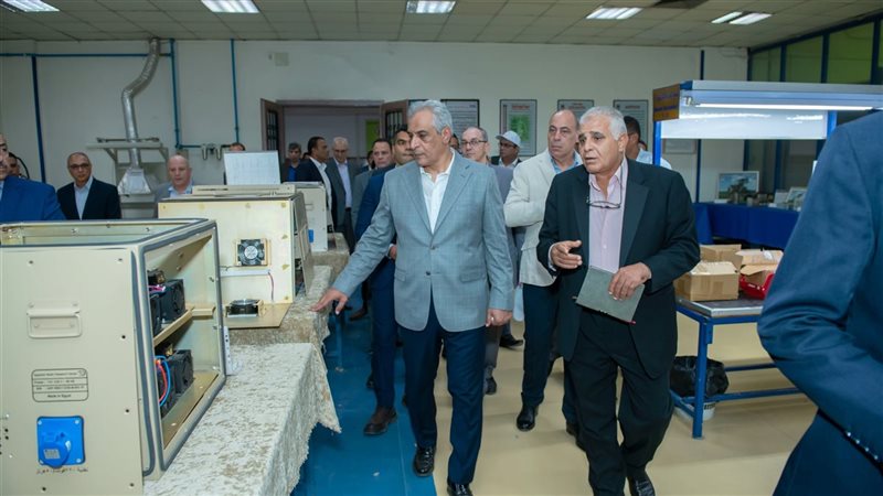 وزير الإنتاج الحربي