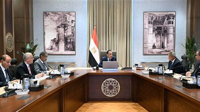 مدبولي يتابع تنفيذ تكليفات الرئيس لتطوير الإعلام استعدادًا لمؤتمر ديسمبر