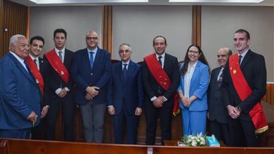 وزير العدل يلتقي قضاة وأعضاء النيابة العامة بالإسكندرية ويكرِّم المتميزين