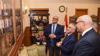 محافظ الإسكندرية ووزير العدل يفتتحان قاعة المؤتمرات بمحكمة استئناف الاسكندرية ويتفقدان متحف مقتنيات سراي الحقانية