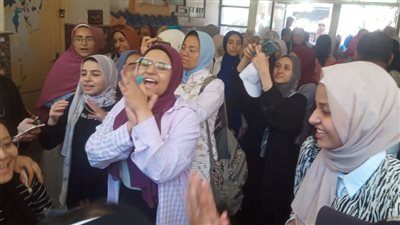 الثانوية العامة تُسدل الستار على ماراثون الامتحانات.. وفرحة بين الطلاب رغم صعوبة بعض المواد