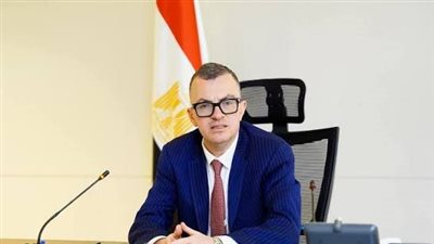 وزير التخطيط يبحث مع نظيره التونسي تعزيز التعاون وتبادل الخبرات