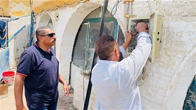 محافظ الإسكندرية يوجه بإزالة المخالفات الخطرة بأحد شواطئ النخيل 