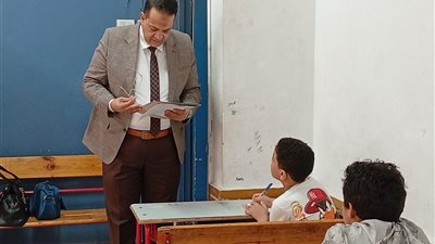 وكيل تعليم الغربية يتابع لجان امتحانات الدور الثاني لمراحل النقل