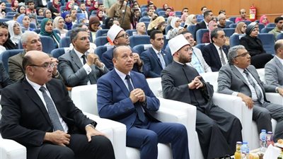 وزير الأوقاف: الفكر الوسطي هو السياج الحقيقي لحماية المجتمعات من الشائعات