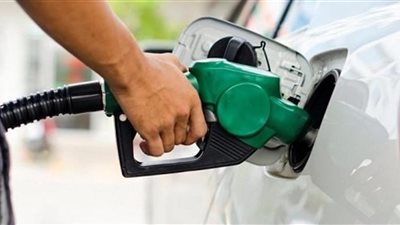 أسعار البنزين الأمريكية تقفز إلى أكثر من 4 دولارات للجالون مع تصاعد توترات الشرق الأوسط