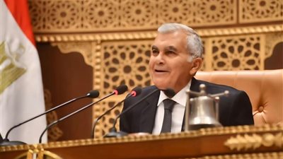 رئيس مجلس الشيوخ يهنئ الرئيس السيسي بذكرى ثورة يوليو 