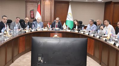 سكان الجيزة.. تعرف على أبرز قرارات المحافظ بشأن الخدمات والطرق