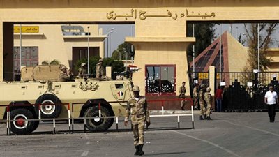 معبر رفح يستقبل الدفعة الـ65 من الفلسطينيين العائدين إلى قطاع غزة