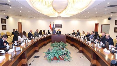 وزير الاتصالات: 242 خدمة على مصر الرقمية وخطة لزيادتها لـ270 هذا العام