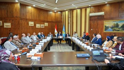 جامعة طنطا تناقش تحويل المعرفة الأكاديمية والبحثية إلى تطبيقات تنموية واقتصادية
