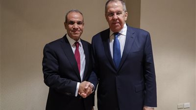 وزير الخارجية يلتقي نظيره الروسي على هامش الاجتماع الوزاري لمنظمة الآسيان