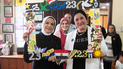 رئيسة قومي الطفولة تتفقد الهلال الأحمر بالإسكندرية وتصطحب الأطفال لمكتبة الإسكندرية