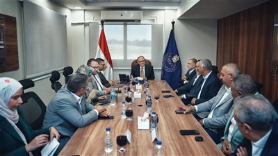رئيس هيئة الدواء يستقبل شركات توزيع الأدوية لبحث دعم استقرار سوق الدواء
