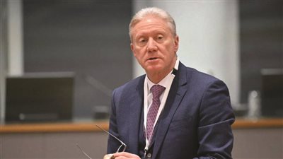 وزير الخارجية اللبناني يؤكد مواصلة العمل لإقرار حق المغتربين في انتخاب 128 نائبا
