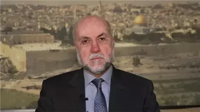 مستشار الرئيس الفلسطيني بعد مقتل إسرائيليين: من حق كل فلسطيني الدفاع عن نفسه أمام المستوطنين الإرهابيين