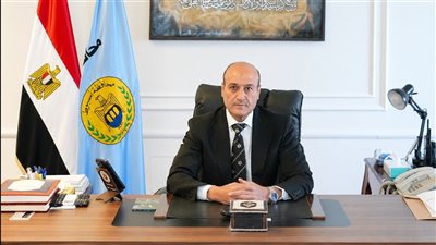 إحالة 8 مسئولين بحي غرب أسيوط للنيابة العامة بعد رصد مخالفات جسيمة
