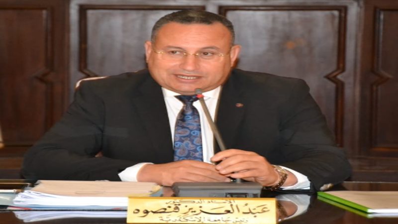  الدكتور عبد العزيز