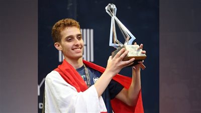 رقم تاريخي لمحمد زكريا بطل العالم للاسكواش للناشئين
