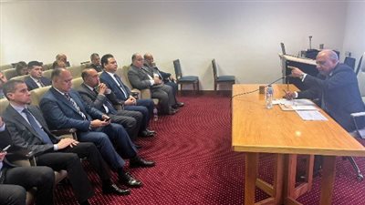 وزير الكهرباء يلتقي رؤساء البعثات الدبلوماسية والقنصلية بالخارج لطرح مجالات العمل والفرص الاستثمارية