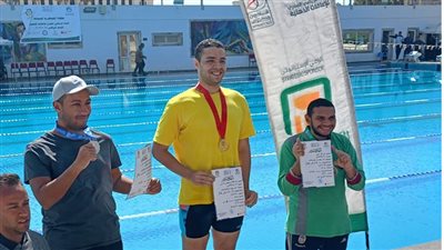 حكاية بطل بارالمبي| عبد الله مصطفى سمير.. سباح تحدى التوحد وفرض اسمه في بطولات الجمهورية