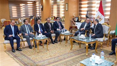 وزير العمل يبدأ جولة بالشرقية لبحث دعم التشغيل والتدريب المهني والاستثمار
