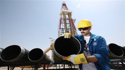 النفط الكويتي ينخفض بمقدار 6.45 دولار ليسجل 87.56 دولار للبرميل