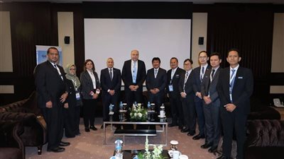 وزير الطيران يلتقي رؤساء المنظمات الدولية لتعزيز التعاون في النقل الجوي