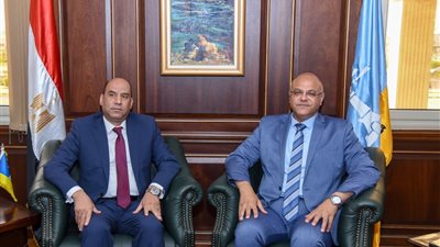  محافظ الإسكندرية ووزير العمل يبحثان تعزيز التشغيل والتدريب المهني ودعم الاستثمار