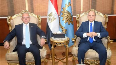دراسة إنشاء مكتب لخدمات المستثمرين في الغربية