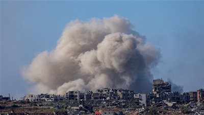 استشهاد فلسطيني وإصابة آخرين جراء قصف إسرائيلي على قطاع غزة