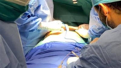 التدخل الجراحي باستخدام تقنية المنظار يعكس تطور جراحات الأطفال ويعزز جهود المستشفيات الجامعية في تقديم خدمات طبية متقدمة