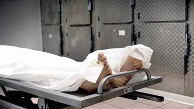 مصرع شاب في سوهاج إثر انقلاب تروسيكل بطريق دار السلام ونقل الجثمان للمستشفى
