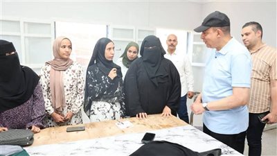 محافظ المنيا يتفقد الوحدة الاجتماعية بتانوف ويؤكد: حياة كريمة تمتد لبناء الإنسان وتمكين الأسر اقتصادياً