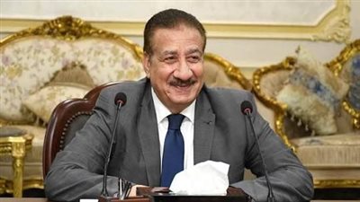 محافظ بورسعيد يتابع سير العمل بمشروع إنشاء مجمع العبور التجاري خلف المحكمة الجديدة ببورفؤاد