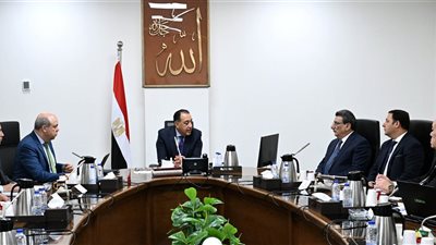 مدبولي يتابع تنفيذ مبنى الركاب الرابع بمطار القاهرة بطاقة استيعابية تبلغ 40 مليون مسافر