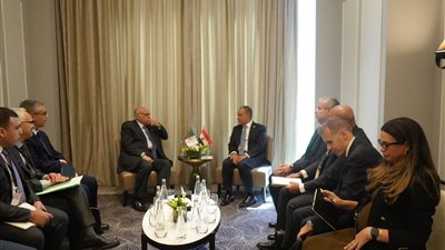  مصر والجزائر تؤكدان وحدة الموقف تجاه ليبيا
