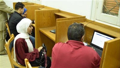 جامعة بني سويف تخصص 3 معامل رقمية لتسجيل رغبات طلاب المرحلة الأولى