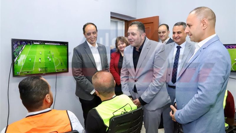 أثناء اللقاء 